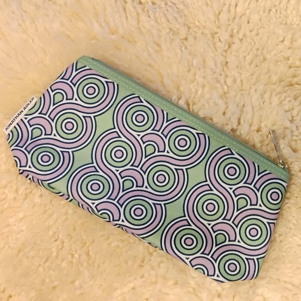 *NEW* Mod Chic Clutch Makeup Bag